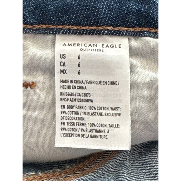 American Eagle Comfort Stretch Waistband‎ Mom Short Destroyed Denim Size 6 - Picture 7 of 9